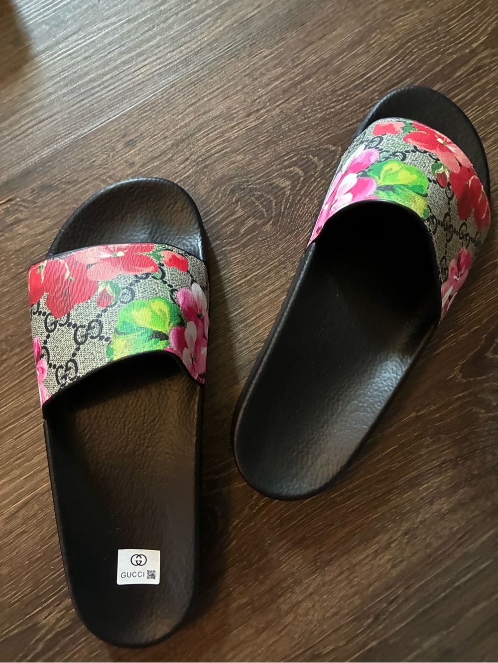 Gucci Floral GG Signature Slide Sandals in Black with Pink & Green Flowers